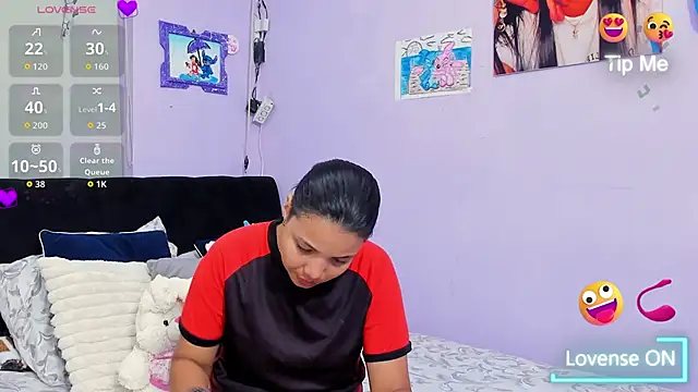 Snapshot of sara_mendez2 chatting on November 10, 11:15 pm sara mendez2 online show from November 10, 11:15 pm