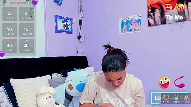 Snapshot of sara_mendez2 chatting on November 15, 11:10 pm sara mendez2 online show from November 15, 11:10 pm