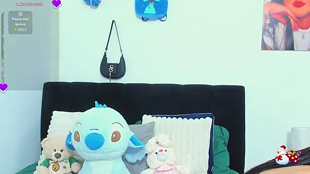 Snapshot of sara_mendez2 chatting on December 20, 10:39 pm sara mendez2 online show from December 20, 10:39 pm