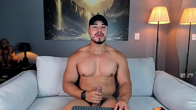 Snapshot of ApoloMakris chatting on May 3, 9:32 pm ApoloMakris online show from May 3, 9:32 pm
