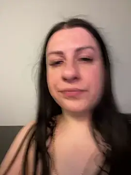 Snapshot of Evelinia chatting on March 3, 1:53 pm Evelinia online show from March 3, 1:53 pm