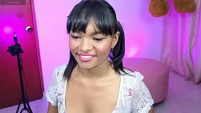 Snapshot of KaattySweet_ chatting on June 2, 7:38 pm KaattySweet online show from June 2, 7:38 pm