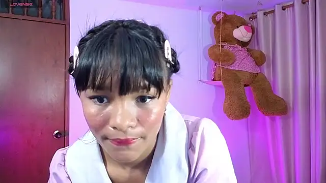 Snapshot of KaattySweet_ chatting on June 3, 7:41 pm KaattySweet online show from June 3, 7:41 pm