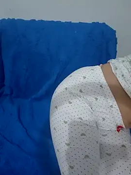 Snapshot of Liyan- chatting on July 8, 9:08 pm Liyan- online show from July 8, 9:08 pm