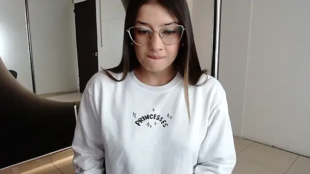 Emma Lombardi online show from January 25, 1:08 pm