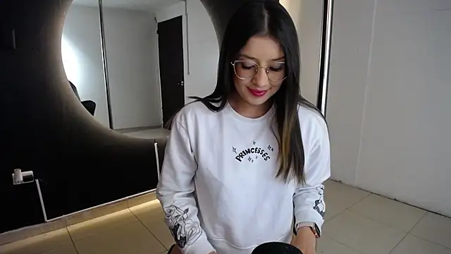 Emma Lombardi online show from February 9, 3:23 pm