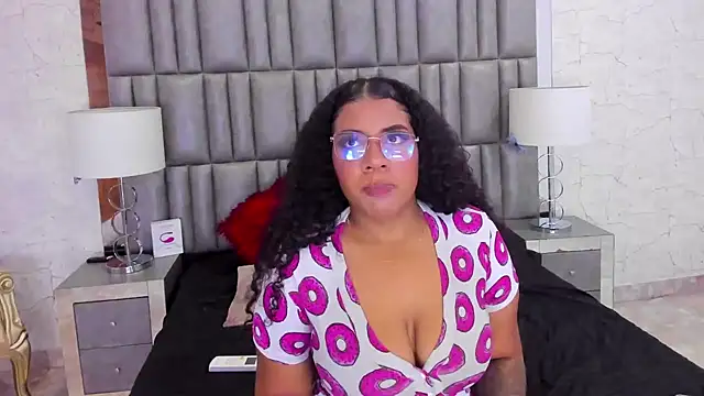 MelannyTylor online show from January 24, 4:05 am