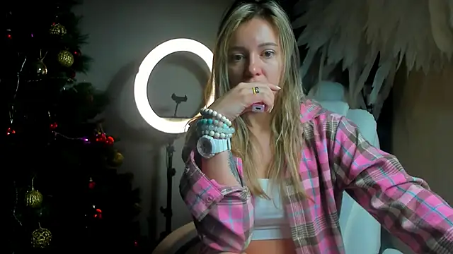 foxy blond online show from December 22, 12:18 am