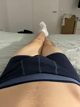 Snapshot of Nio-5 chatting on December 20, 2:08 am Nio-5 online show from December 20, 2:08 am