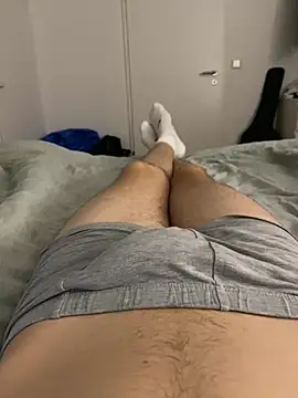 Snapshot of Nio-5 chatting on December 23, 8:03 pm Nio-5 online show from December 23, 8:03 pm