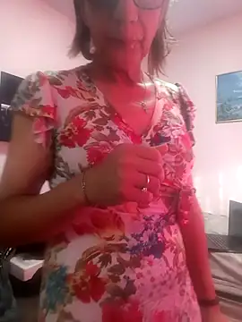 Snapshot of silan200 chatting on November 26, 9:38 pm silan200 online show from November 26, 9:38 pm