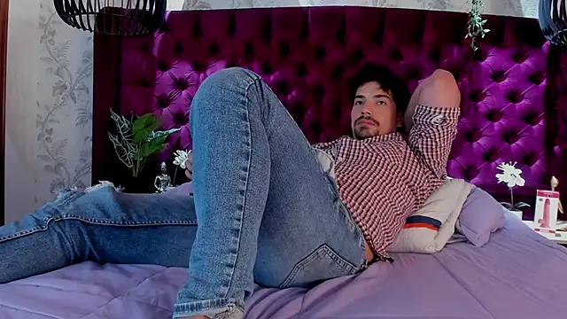 Ian Daviz online show from March 18, 10:37 pm