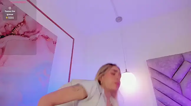 Lucy Vega online show from December 31, 5:18 pm