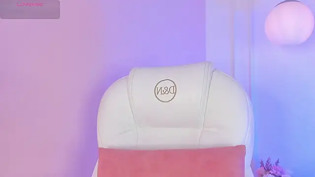 Lucy Vega online show from November 10, 4:55 am