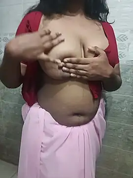 Snapshot of Sadika- chatting on June 26, 6:07 am Sadika- online show from June 26, 6:07 am