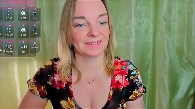 Snapshot of Regina__blue chatting on March 9, 7:26 pm Regina blue online show from March 9, 7:26 pm