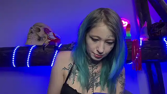 Snapshot of coyemoo chatting on January 8, 11:30 pm coyemoo online show from January 8, 11:30 pm