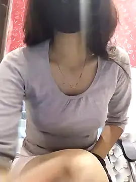 Snapshot of Kashish_18 chatting on December 13, 5:49 am Kashish 18 online show from December 13, 5:49 am