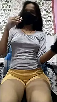 Snapshot of Kashish_18 chatting on December 24, 6:33 am Kashish 18 online show from December 24, 6:33 am