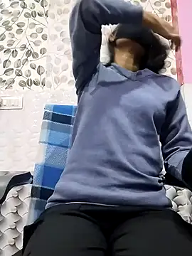 Snapshot of Kashish_18 chatting on December 28, 6:28 am Kashish 18 online show from December 28, 6:28 am