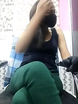 Snapshot of Kashish_18 chatting on February 14, 6:34 am Kashish 18 online show from February 14, 6:34 am