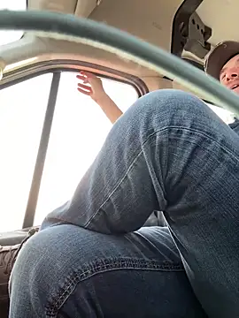 SmokingSloth online show from January 24, 2:30 pm