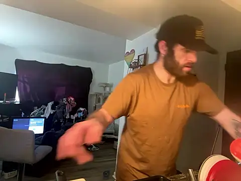 SpunCandy online show from April 11, 9:30 pm