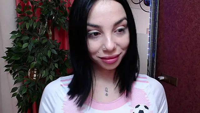 MissJuliax online show from November 28, 6:49 am