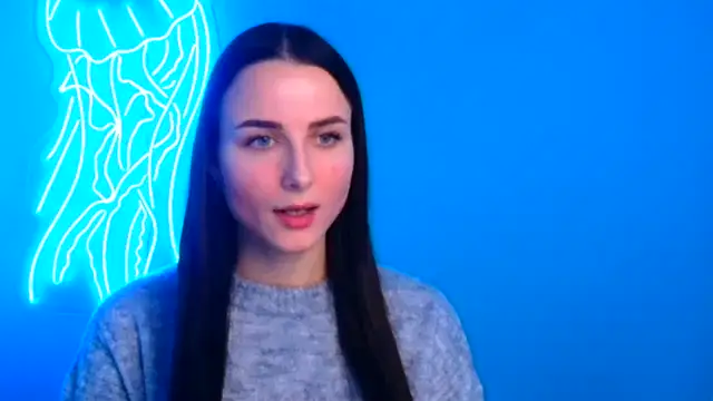 Eva Janee online show from February 13, 12:00 pm