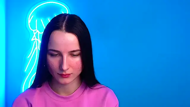 Eva Janee online show from March 6, 10:20 am