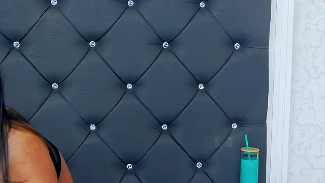 LorenneMays online show from March 10, 10:13 pm