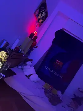 PutaNieves1983 online show from September 14, 5:28 am