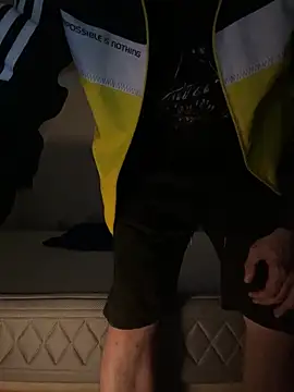 PutaNieves1983 online show from October 21, 12:39 pm