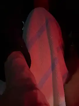 PutaNieves1983 online show from April 11, 5:23 am