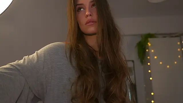 Snapshot of FazeyJ_ chatting on October 19, 6:36 am FazeyJ online show from October 19, 6:36 am