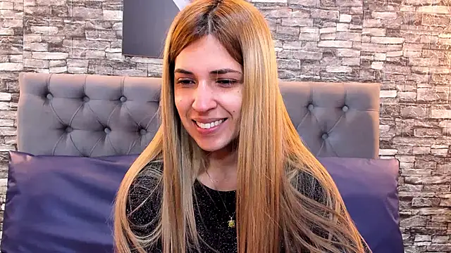 EvaaLovia1 online show from January 20, 2:25 pm