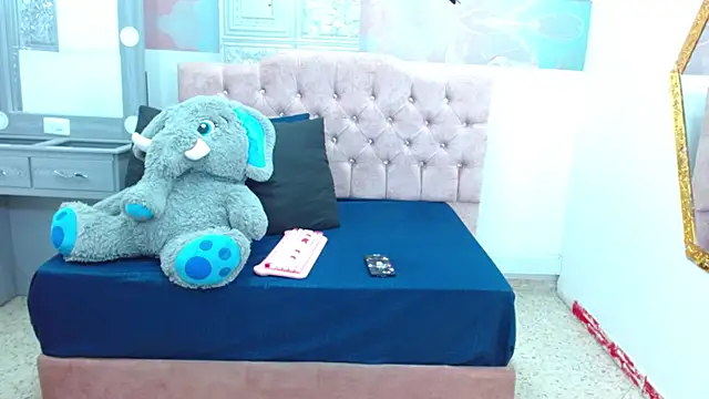 EvaaLovia1 online show from March 21, 7:24 pm