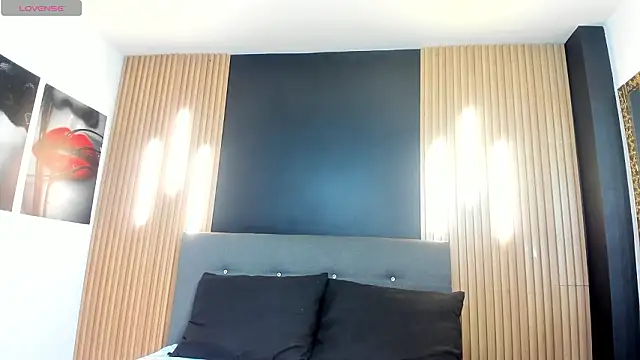 Snapshot of EvaaLovia1 chatting on March 12, 1:17 pm EvaaLovia1 online show from March 12, 1:17 pm