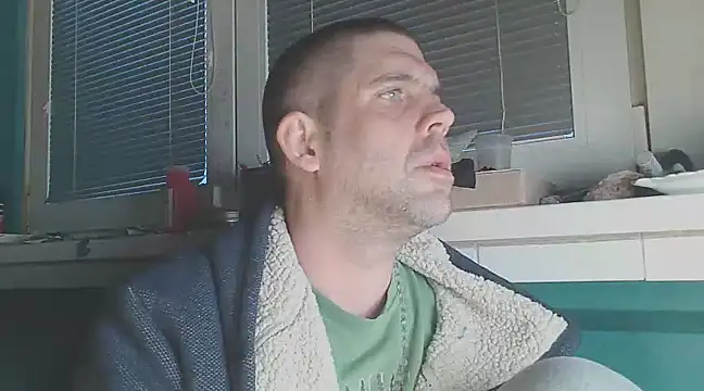 Snapshot of YouWantMe666 chatting on February 20, 5:33 am YouWantMe666 online show from February 20, 5:33 am