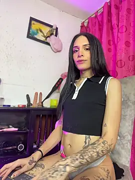 Snapshot of samy_foox chatting on April 24, 11:18 pm samy foox online show from April 24, 11:18 pm