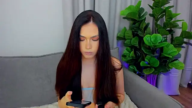 sexyangeloux online show from November 8, 11:47 pm