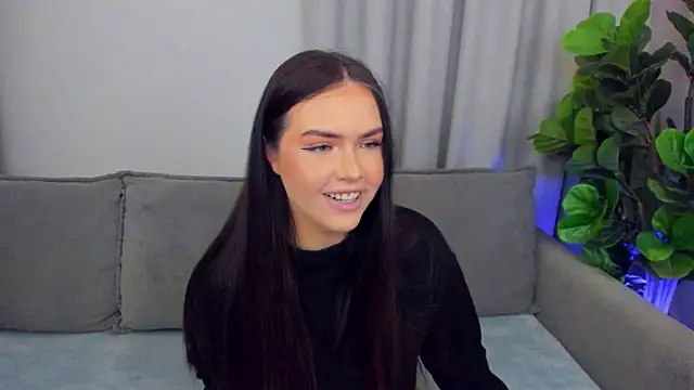 Snapshot of sexyangeloux chatting on May 10, 8:03 pm sexyangeloux online show from May 10, 8:03 pm