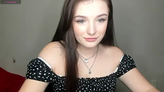 Snapshot of EvaaMillerr99 chatting on January 24, 11:02 pm EvaaMillerr99 online show from January 24, 11:02 pm