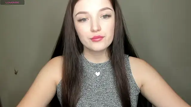 Snapshot of EvaaMillerr99 chatting on January 25, 10:39 pm EvaaMillerr99 online show from January 25, 10:39 pm