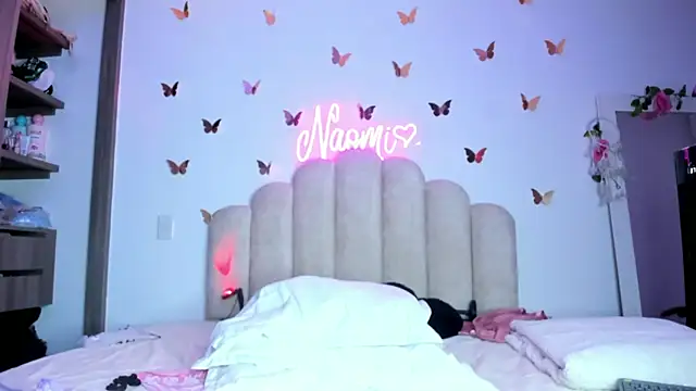 Snapshot of NaomiAsha chatting on October 27, 11:41 pm NaomiAsha online show from October 27, 11:41 pm