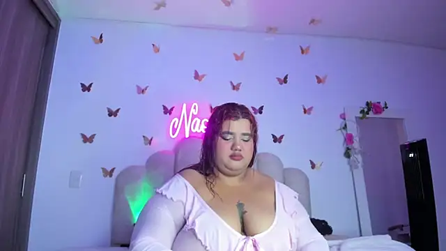 Snapshot of NaomiAsha chatting on November 17, 10:26 pm NaomiAsha online show from November 17, 10:26 pm