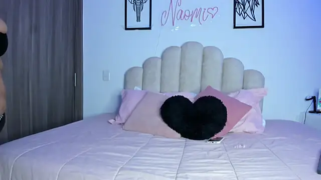 Snapshot of NaomiAsha chatting on March 2, 8:26 pm NaomiAsha online show from March 2, 8:26 pm