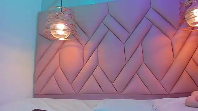 Snapshot of AngelaaCute_ chatting on January 13, 3:04 pm AngelaaCute online show from January 13, 3:04 pm