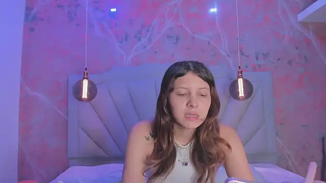 Snapshot of AngelaaCute_ chatting on March 20, 12:11 pm AngelaaCute online show from March 20, 12:11 pm