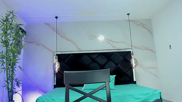 Snapshot of AngelaaCute_ chatting on September 13, 12:05 pm AngelaaCute online show from September 13, 12:05 pm